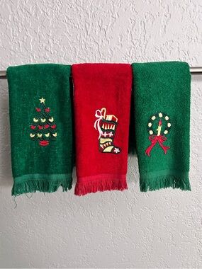 Vintage Cannon Christmas Embroidered Hand Towels Set of 3
